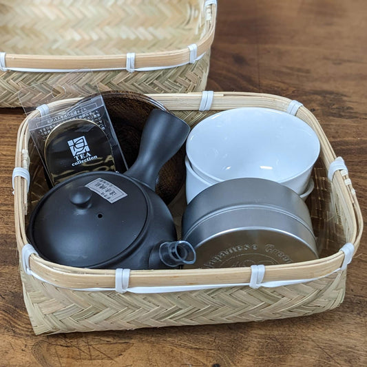 Tea Journey Teapot Made in Japan Enjoy the daily tea ceremony Tea starter Carefully selected tea set (For 3 people/6 items: Teapot, teacup, tea canister, tea spoon, tea, Ajiro basket) Gift Housewarming Birthday Return gift