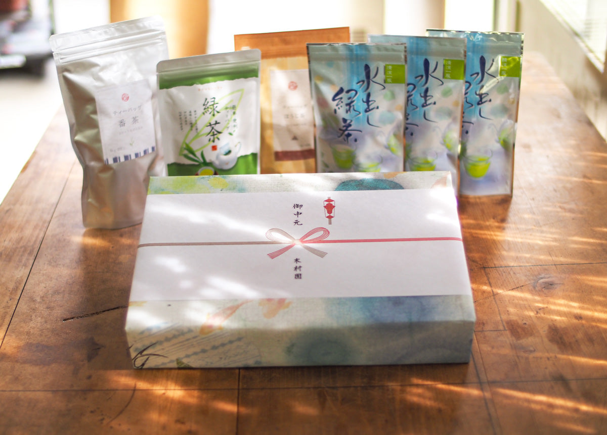 Chawa-ya 6 tea bags to choose from 4 types of tea (15 Ichibancha 6g bags, 20 Fukamushicha 6g bags, 40 Bancha 6g bags, 30 Houjicha 4g bags) for 1 liter bottle
